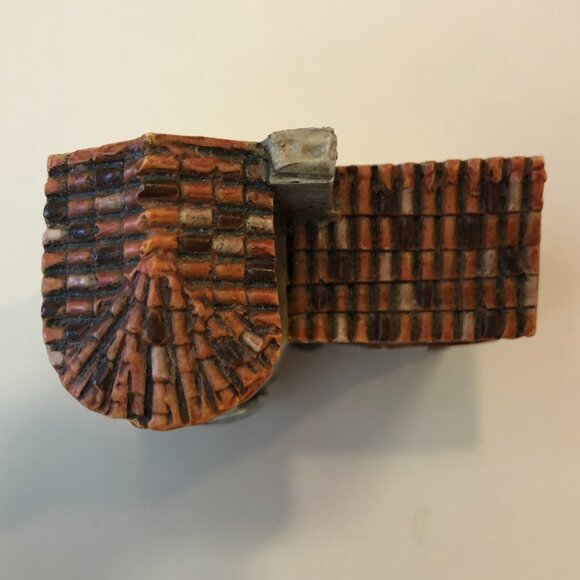 J Carlton Hand Printed Miniature Building 210245 Auberge - Picture 9 of 13